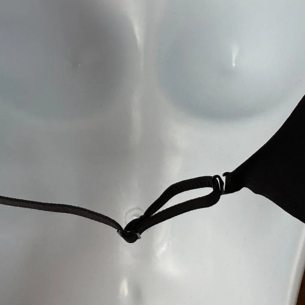 #1 Black Convertible Bra w/Spaghetti Straps & Removable Pads X-Large